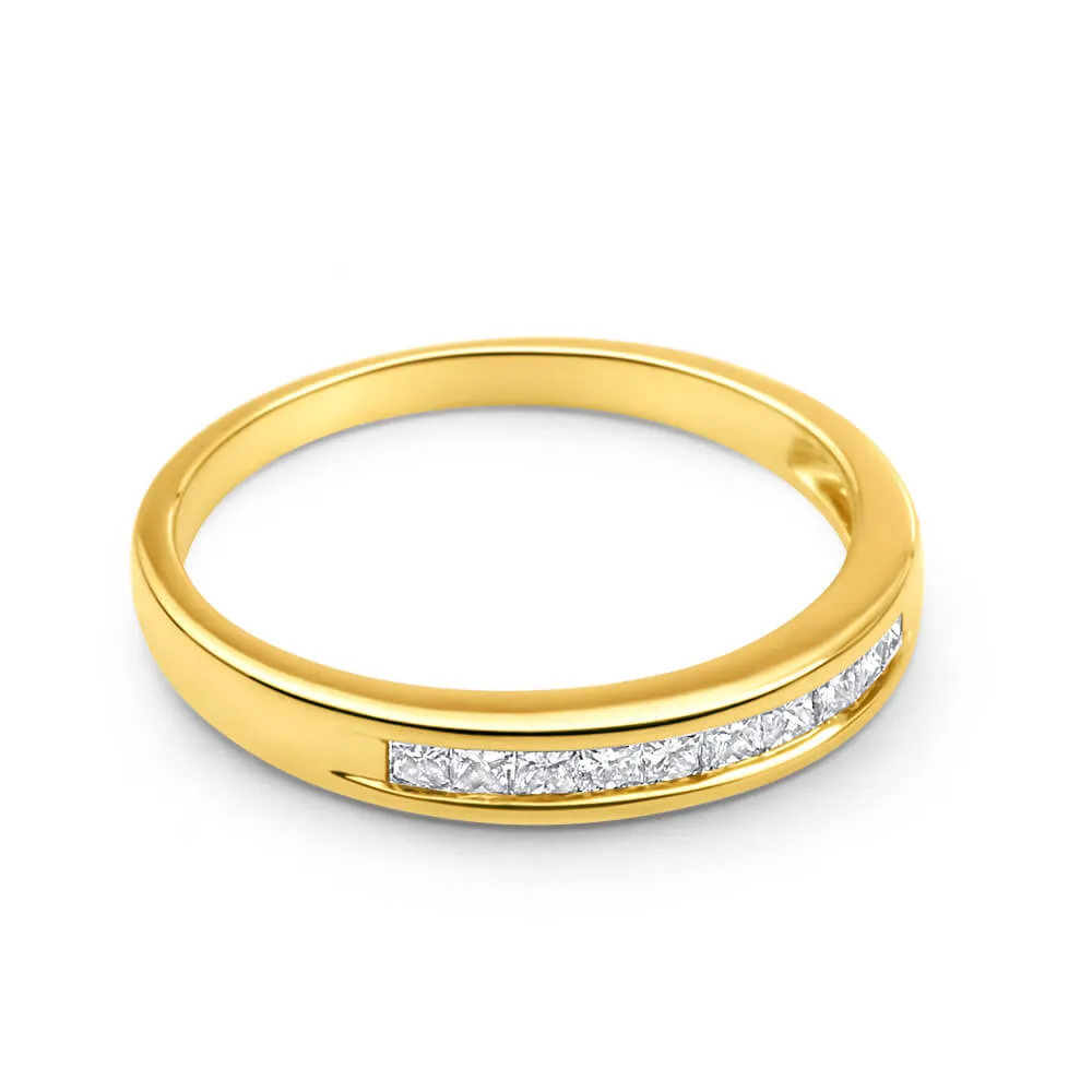9ct Yellow Gold Diamond Charming Ring