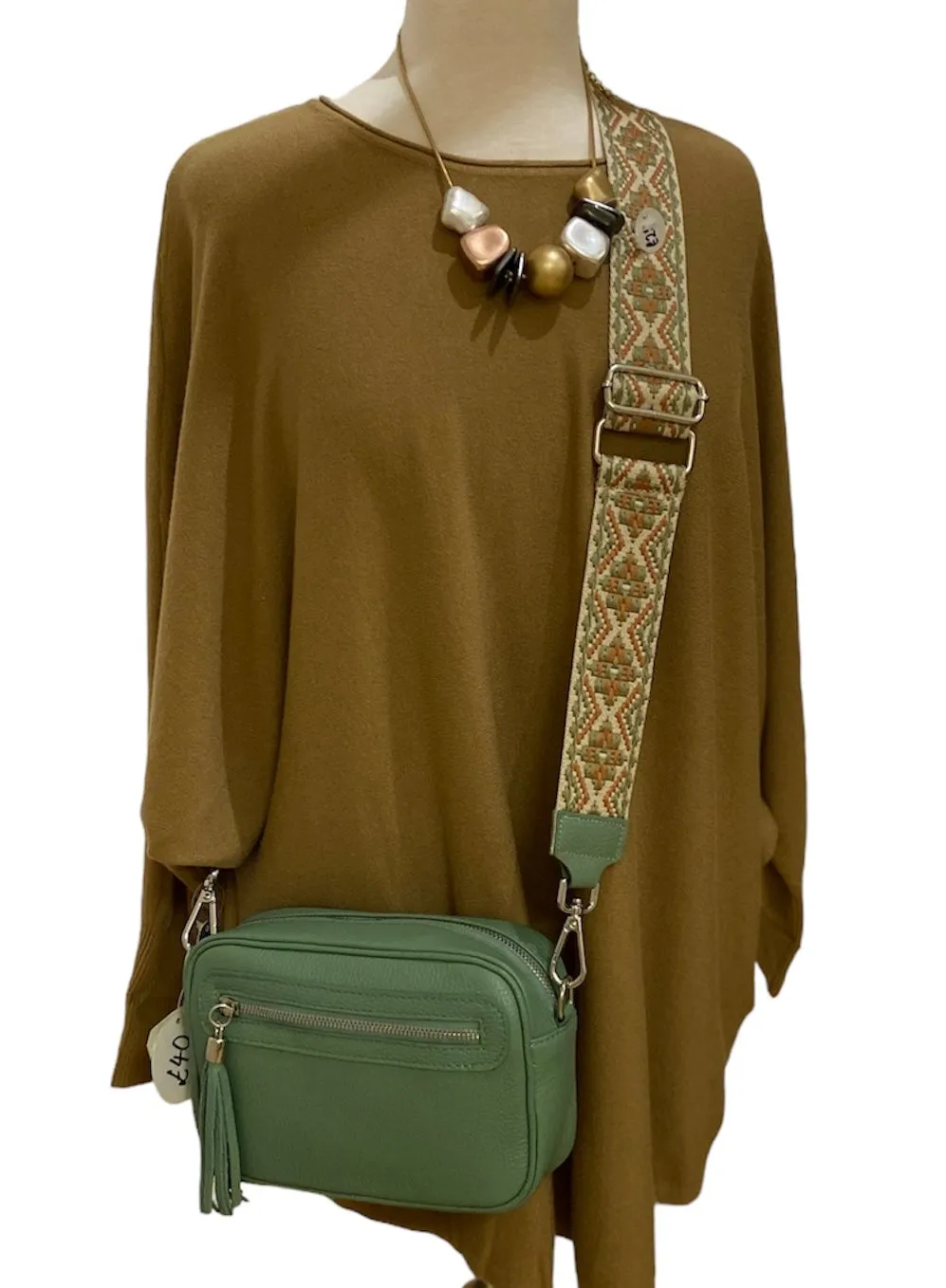 Detachable patterned bag strap for camera bag
