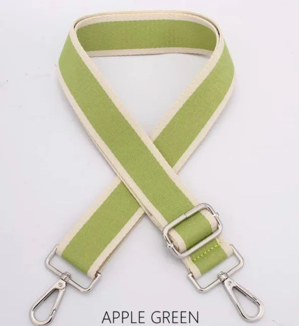 Detachable patterned bag strap for camera bag