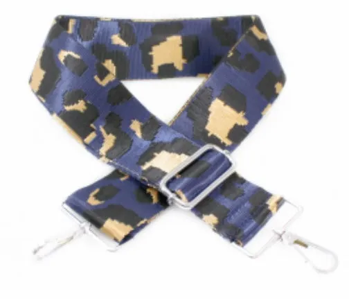 Detachable patterned bag strap for camera bag